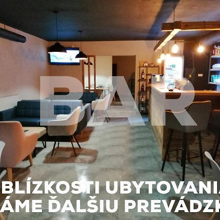 Pizzéria Viktória Hotel Chlebnice Kültér fotó